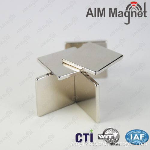 13x6x1mm N42 Permanent Type Neodymium Magnet